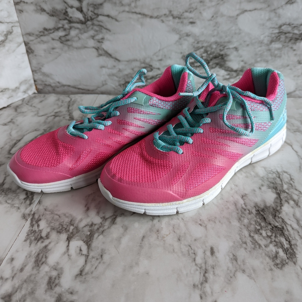 Fila Women's Pink and Teal Sneakers